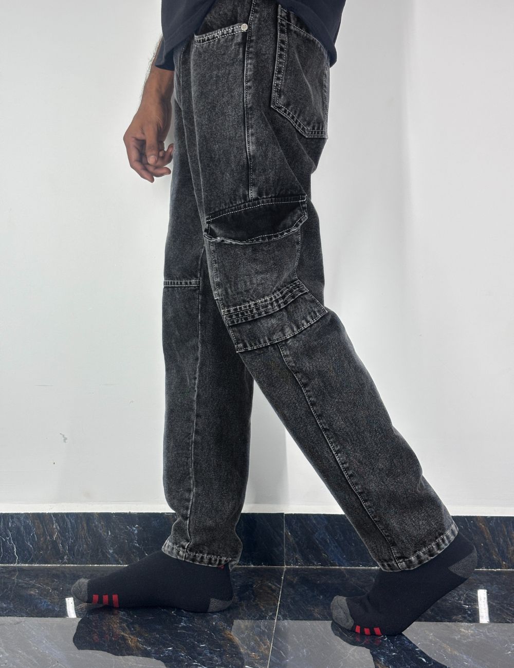 MomFit Cargo Jeans (Black)