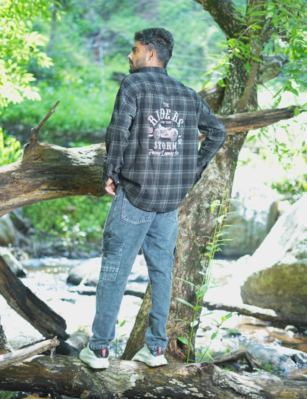 Over Size Checked Shirt (Black)